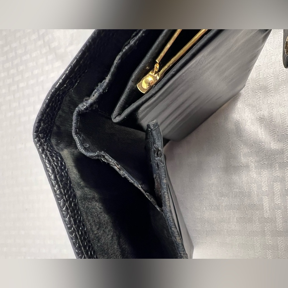 1101: Vintage Chanel Black Caviar Long Wallet Snap Closure: serial removed - Picture 11 of 13